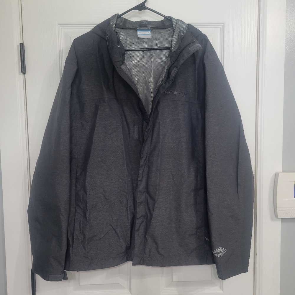 Columbia Omni Tech Rain Jacket Mens NWOT